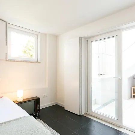 Liiiving In Foz Shore Apartment Porto
